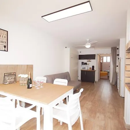 Rez De Jardin Avec Terrasse Acces Direct Plage, Clim *