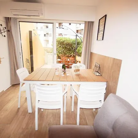 Rez De Jardin Avec Terrasse Acces Direct Plage, Clim