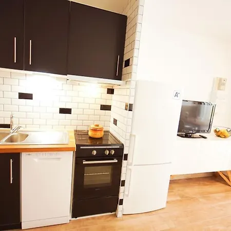 Rez De Jardin Avec Terrasse Acces Direct Plage, Clim Appartamento *