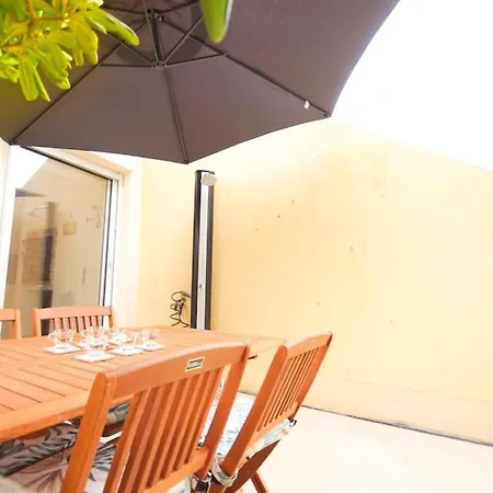 Rez De Jardin Avec Terrasse Acces Direct Plage, Clim *