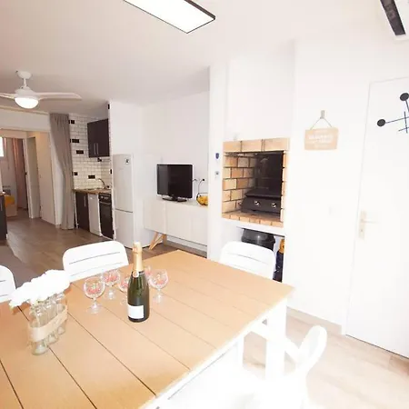 Rez De Jardin Avec Terrasse Acces Direct Plage, Clim * Le Barcarès