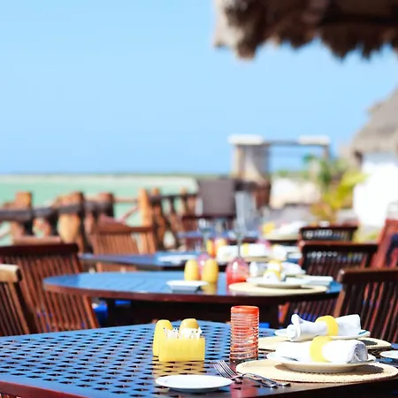 Rez De Jardin Avec Terrasse Acces Direct Plage, Clim Appartamento *